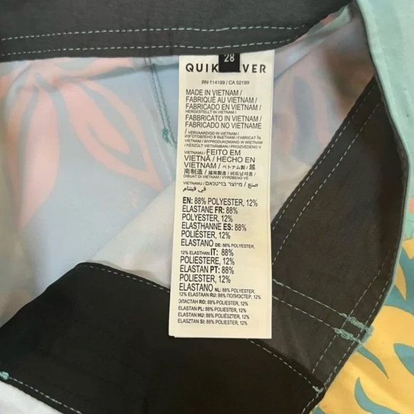 Quiksilver board shorts - Picture 3 of 3